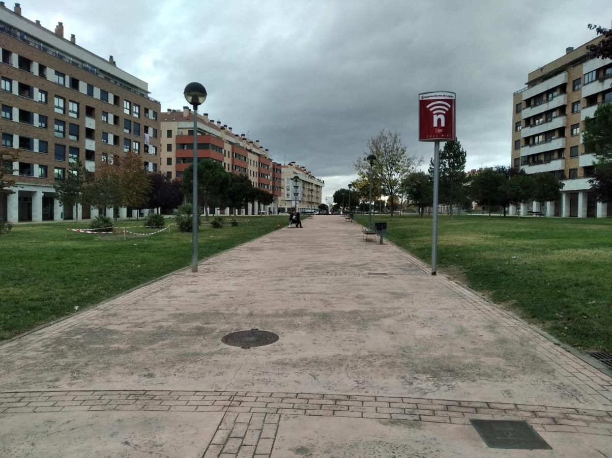 Apartamento Los Lirios לוגרוניו מראה חיצוני תמונה