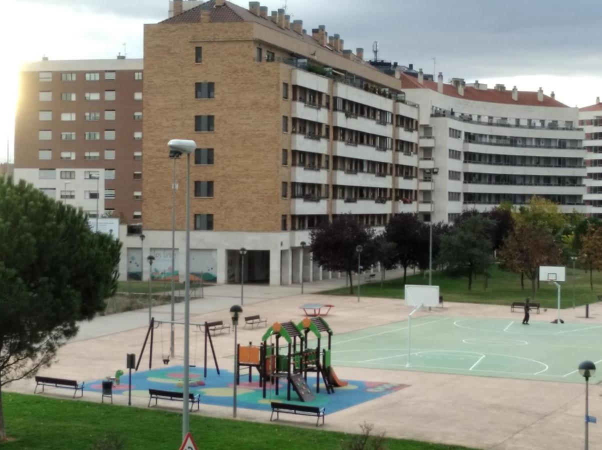 Apartamento Los Lirios לוגרוניו מראה חיצוני תמונה